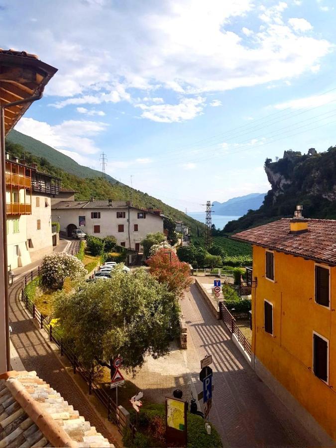Garda Baldo Apartments_Vivaldi Torbole Sul Garda Extérieur photo