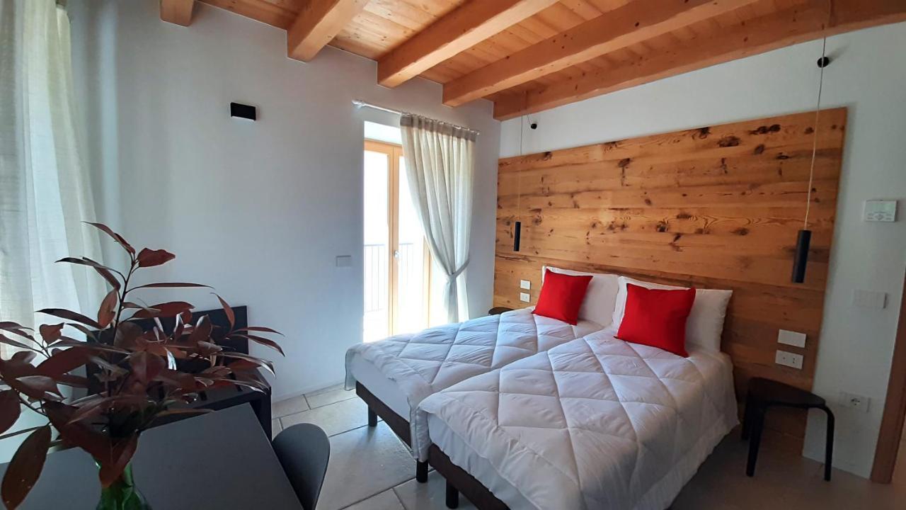 Garda Baldo Apartments_Vivaldi Torbole Sul Garda Extérieur photo