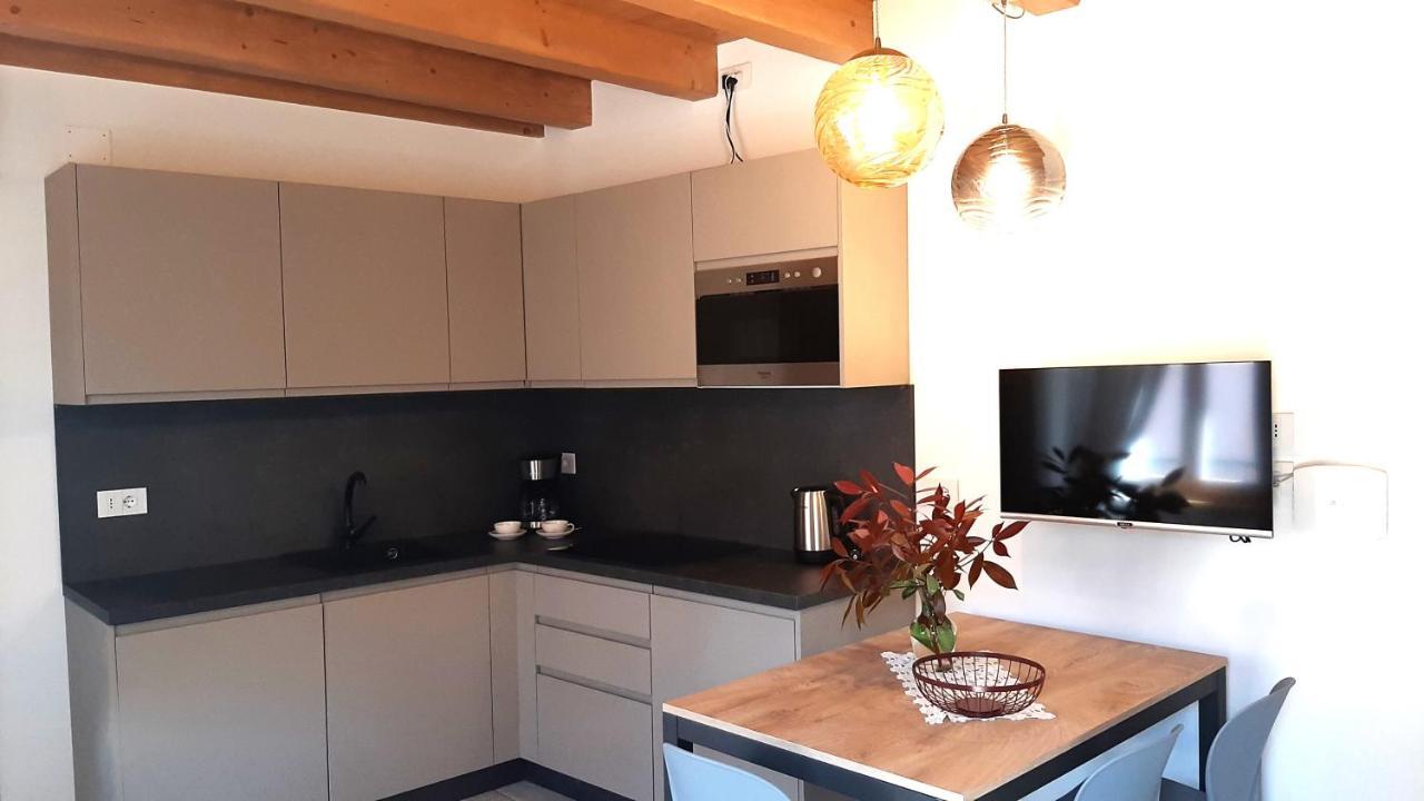 Garda Baldo Apartments_Vivaldi Torbole Sul Garda Extérieur photo